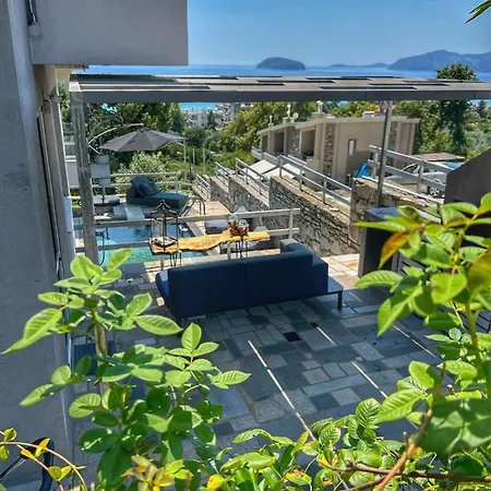 Thalia Villa *